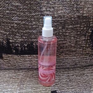 4/$30 Yardley "English Rose" Body Mist - 236 mL/8 fl. oz.